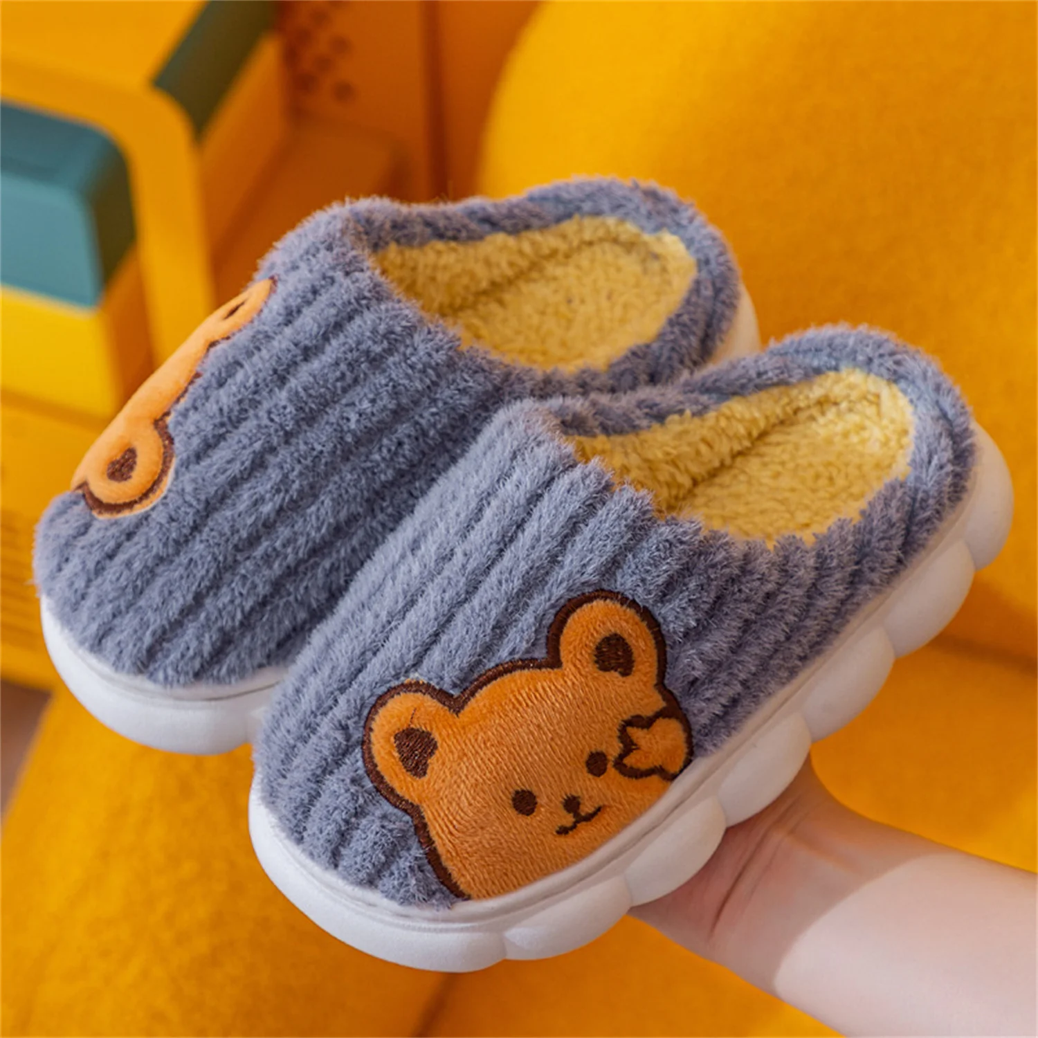 Children's Outwear Slippers 2023 Summer New Baotou Korean Edition Fashion Casual Little Girl Soft Sole Cool Slippers Trend