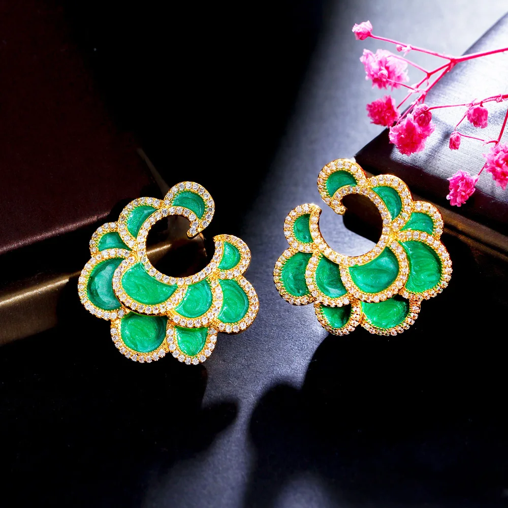 CWWZircons Geometric Multiple Green Enamel Flower Gold Plated Cubic Zircon Big Drop Chic Retro Wedding Earrings for Women CZ420