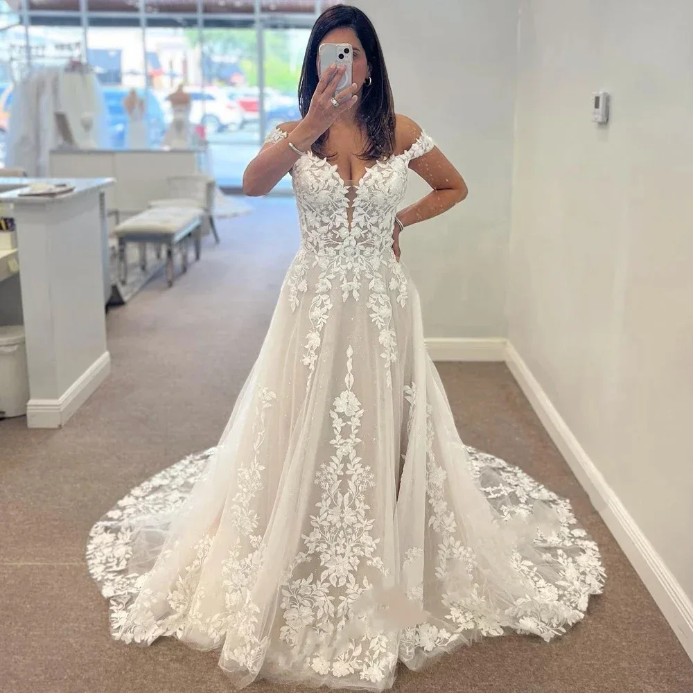 

Customized A Line Women Wedding Dresses Off Shoulder Appliques Court Train Bridal Gowns Formal Occasion robe mariage
