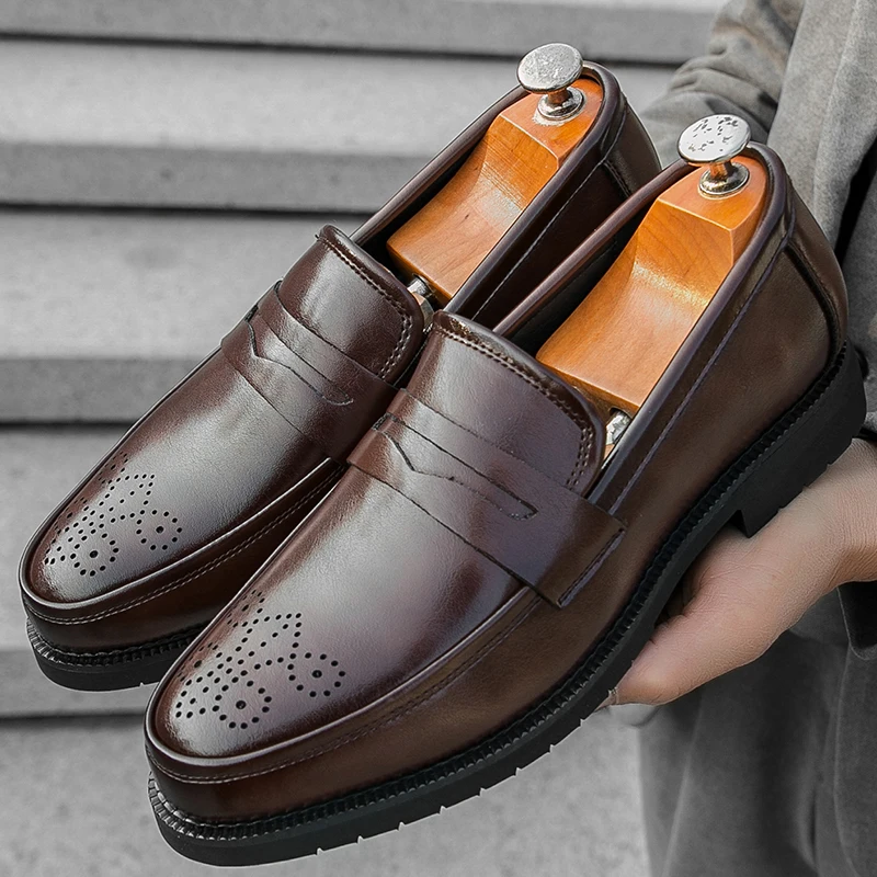 

Classic Brogue Casual Business Shoes Man British Party Formal Leather Shoes For Men Social Men's Dress Shoes Leather Loafers Man