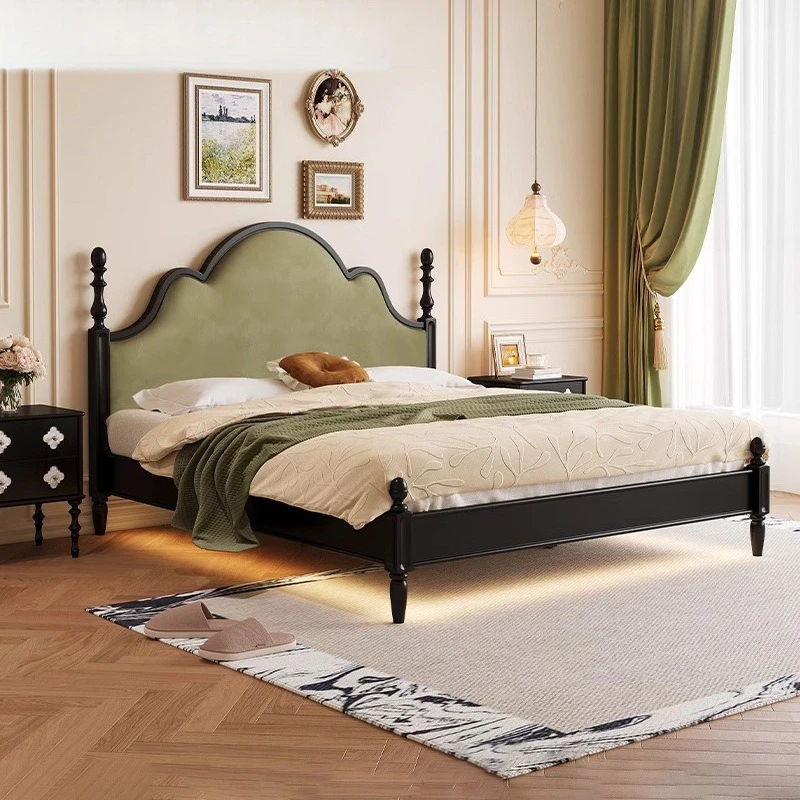 

French retro solid wood bed 1.8 meters master bedroom cream wind medium ancient simple modern soft bag double bed