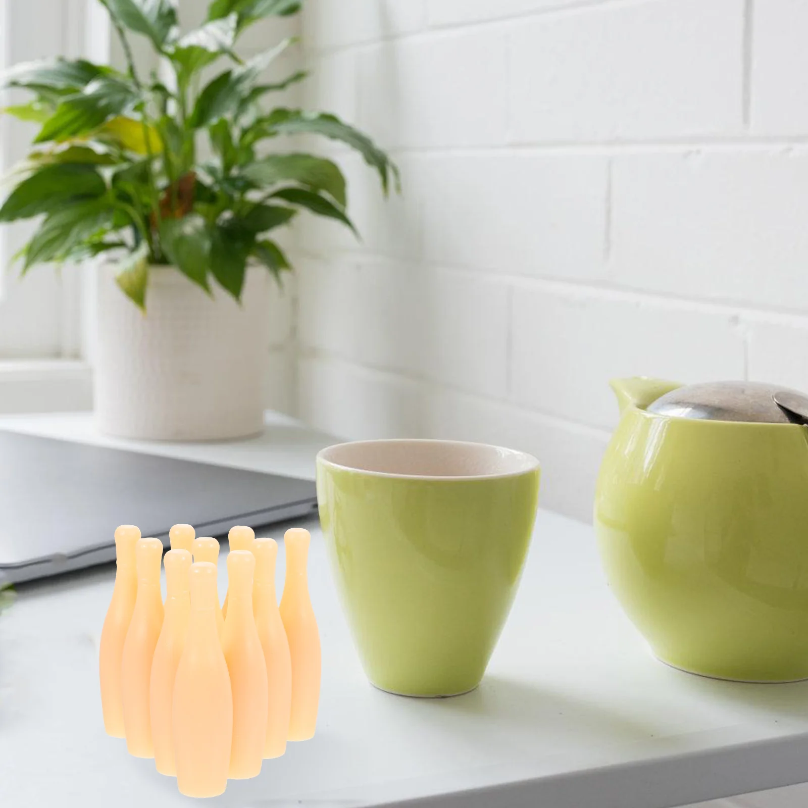 

20pcs Mini Bowling Pins Plastic Replacement Accessories for Table Game Reusable Durable Smooth Design Fun Party Decoration