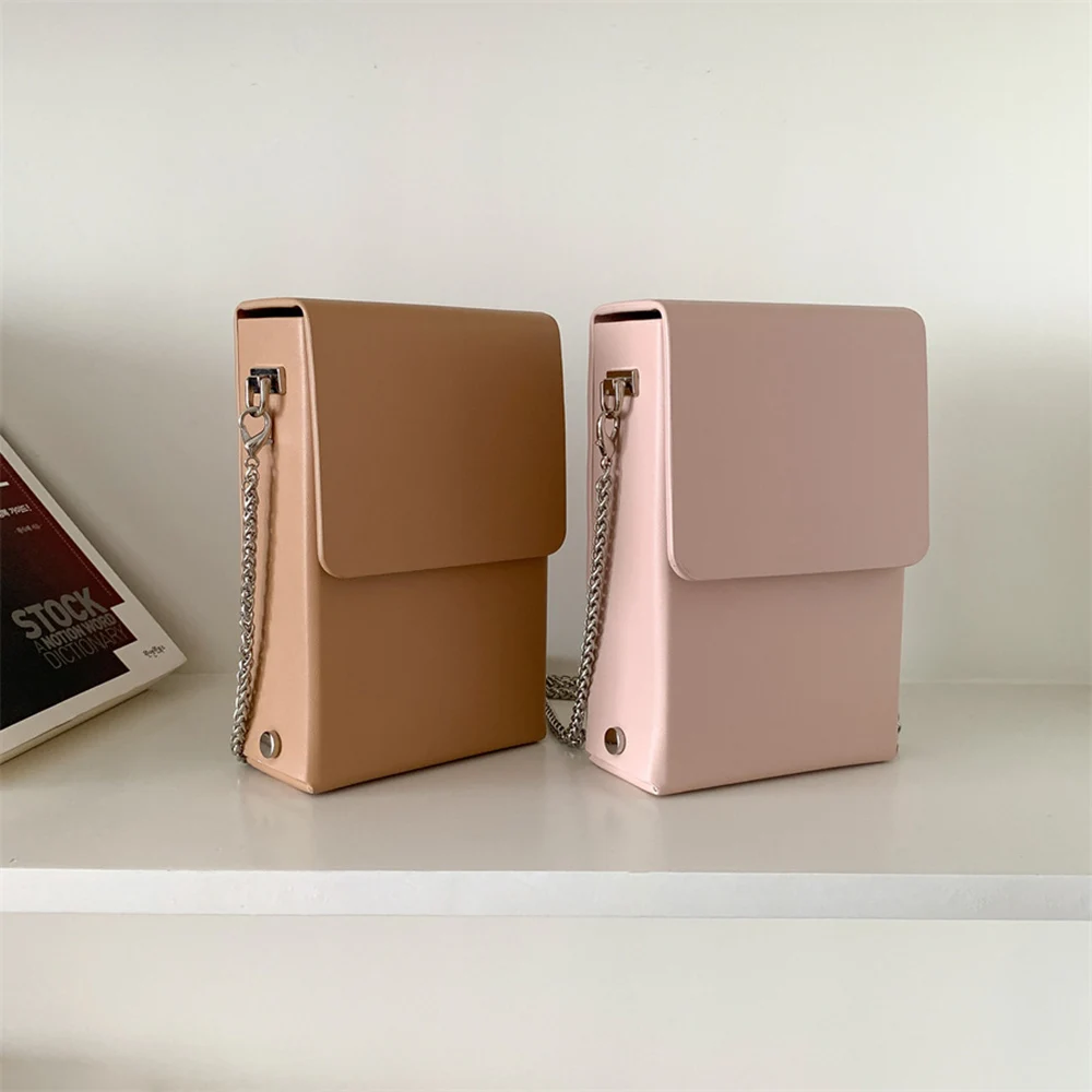 

Women's Square Buckle Chain Crossbody Bag Korean Solid Color Rivet Box Shape Small Shoulder Bags Commute All-Match Phone Packs