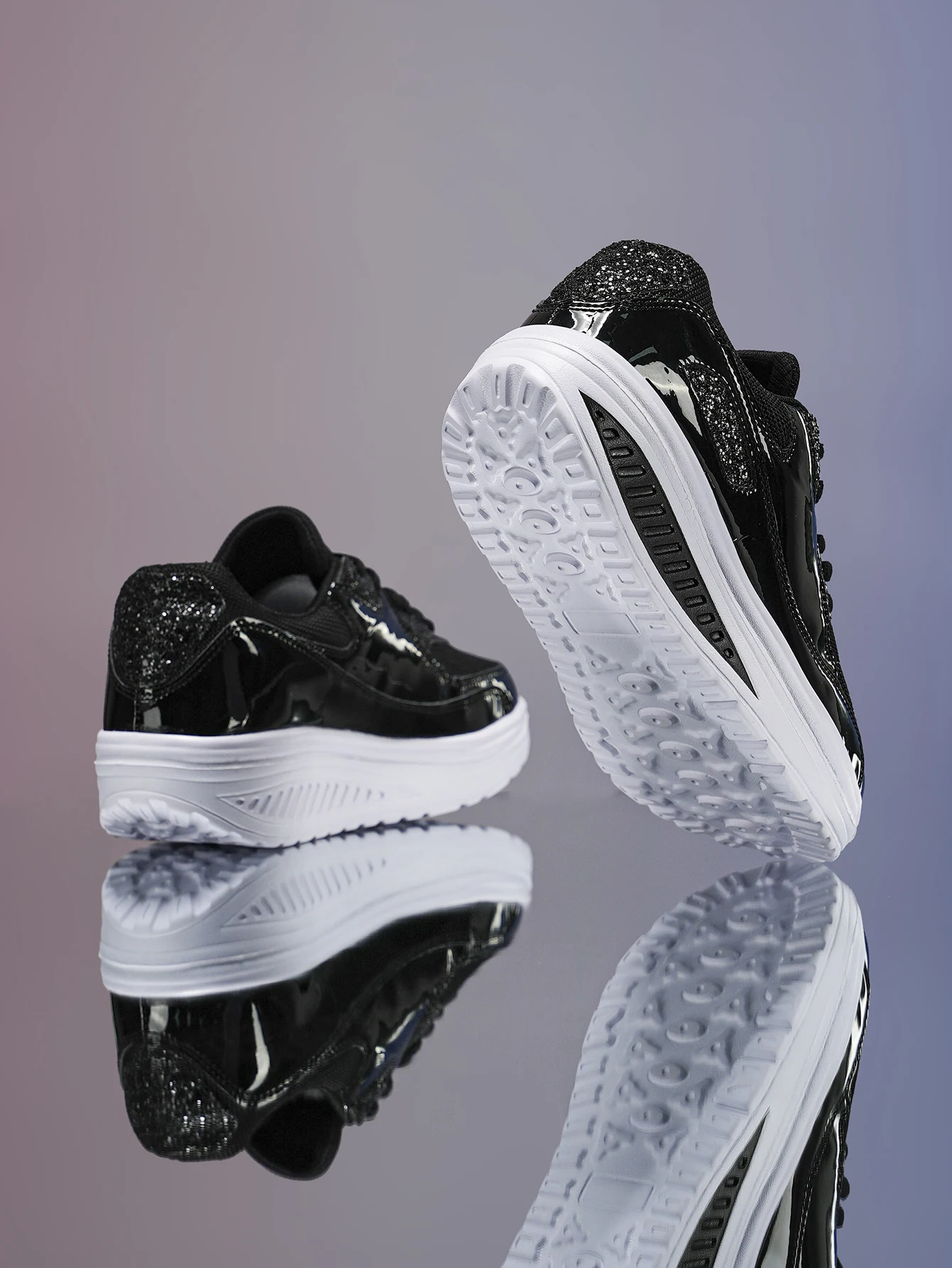Damen-Outdoor-Wanderschuhe und Laufschuhe in großen Größen, bequeme, vielseitige und modische Sportschuhe für Paare zum Training – Detail 9