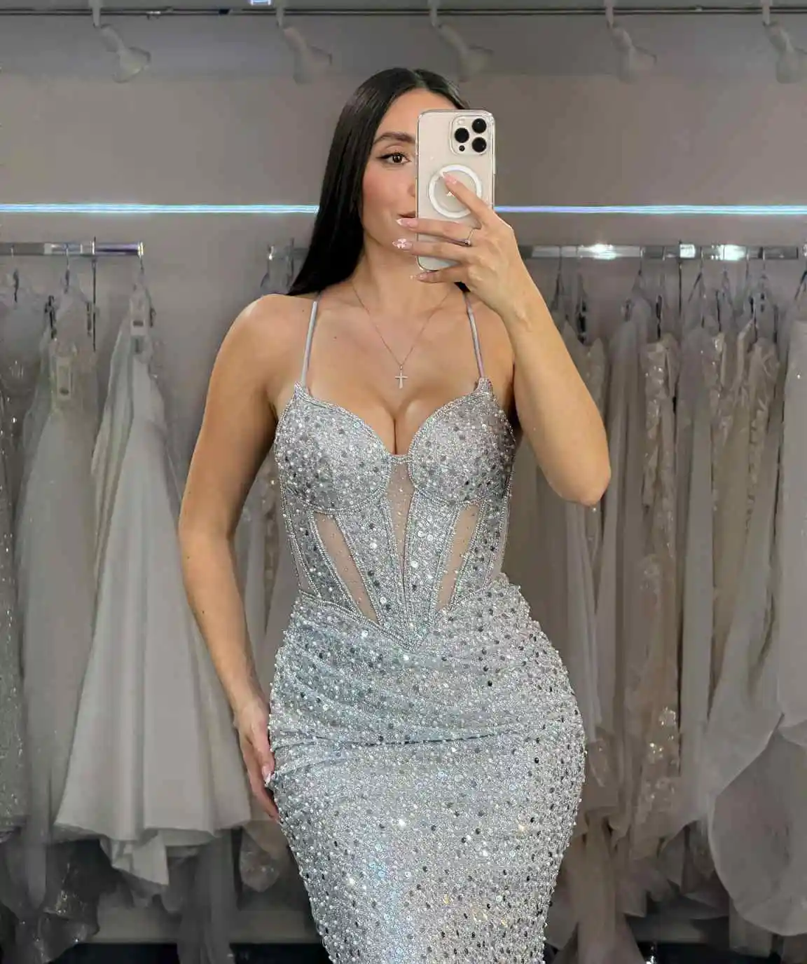 Stunning Spaghetti Straps Prom Gowns Sequins Floor Length Formal Evening Dresses Special Occasion Party Customized Dresses