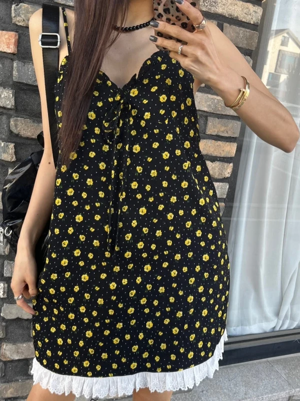 กระโปรงลายดอกไม้ผูกโบว์สไตล์หวานน่ารักสำหรับผู้หญิง แต่งขอบลูกไม้ ผ้าฝ้ายทรงวี เอวสูง ทันสมัย