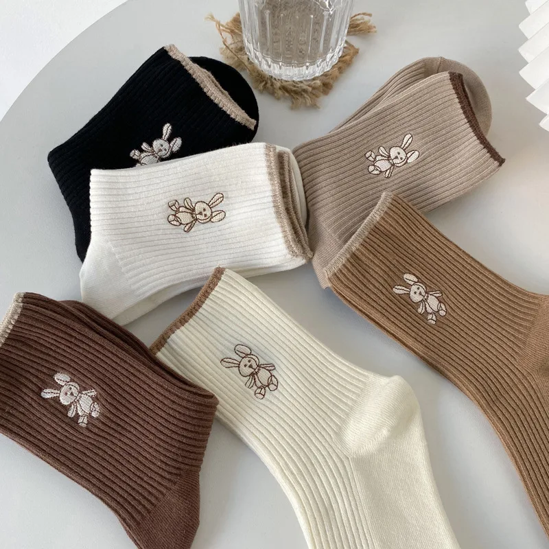 

Socks Woman Ins Tide Autumn and Winter New Japanese Mid-tube Cotton Socks Solid Color Fine Strip Embroidery Rabbit Pile Socks