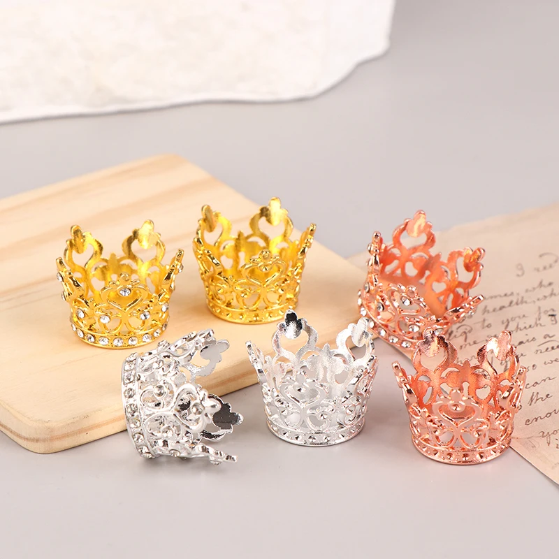 1/12 ตุ๊กตามินิเจ้าหญิงมงกุฎตุ๊กตาจําลอง Rhinestone Crowns ขนาดเล็ก Tiara ตุ๊กตาอุปกรณ์ตกแต่งบ้าน