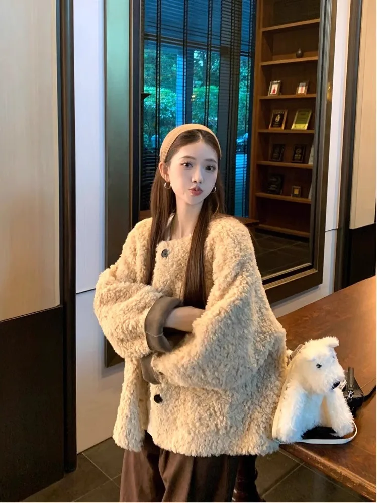 

Lamb Fur Jaet Women's ort Thiened round Ne Lamb Velvet Leather Inteated Loose Fur Upper Body Winter Warm Casual Sle