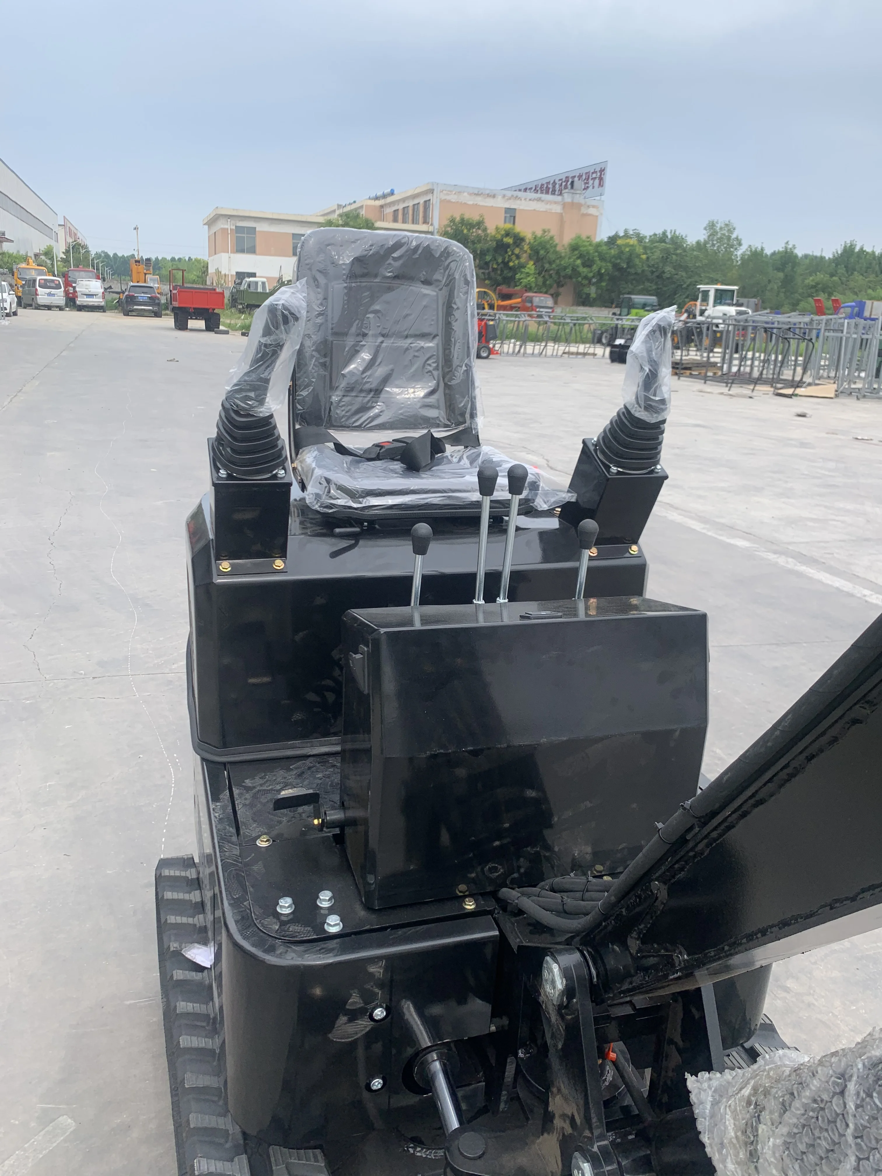 حفارة صغيرة جرار زاحف آلات زراعية حفار صغير 3.5 طن 0.8 طن 1 طن 1.5 طن 2 طن 5 طن 6 طن 9 طن 13 طن 23 طن