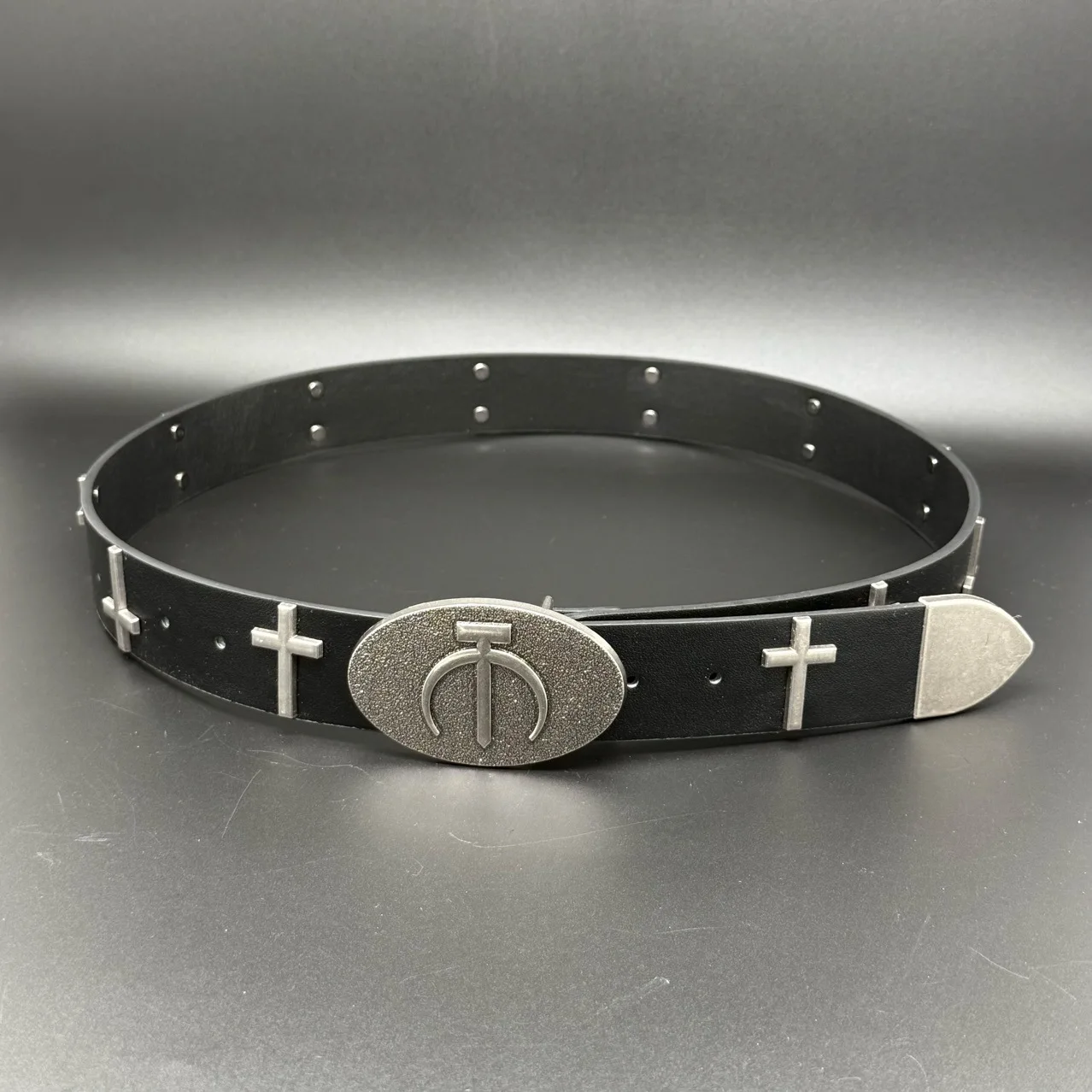 

Ремень женский 2026: дизайнерский, ретро-панк, с нестандартным металлическим логотипом, для джинсов и платьев, люксовый, готический, эмо, Y2K, Ceinture Femme