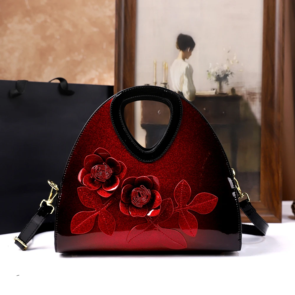 

Это новая модная сумка для пельменей диаметром 2025 года для мам среднего и стильного возраста.