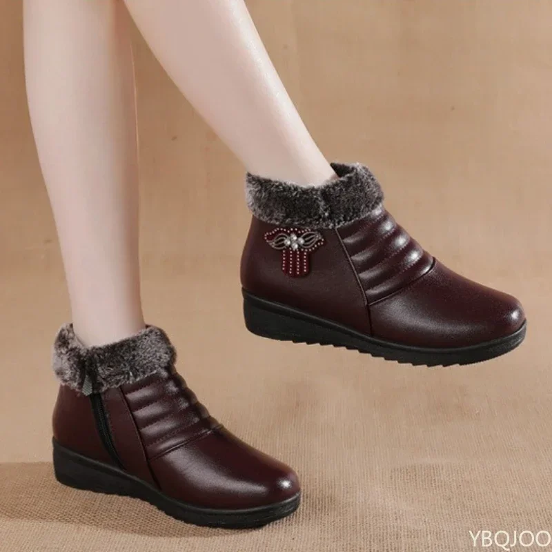 2026 Große Größe Neuer Winterstil mit Plüsch-Baumwollschuhen für Mittelalte und Ältere Menschen Rutschfeste Bequeme Weichsohlige Stiefel – Detail 3