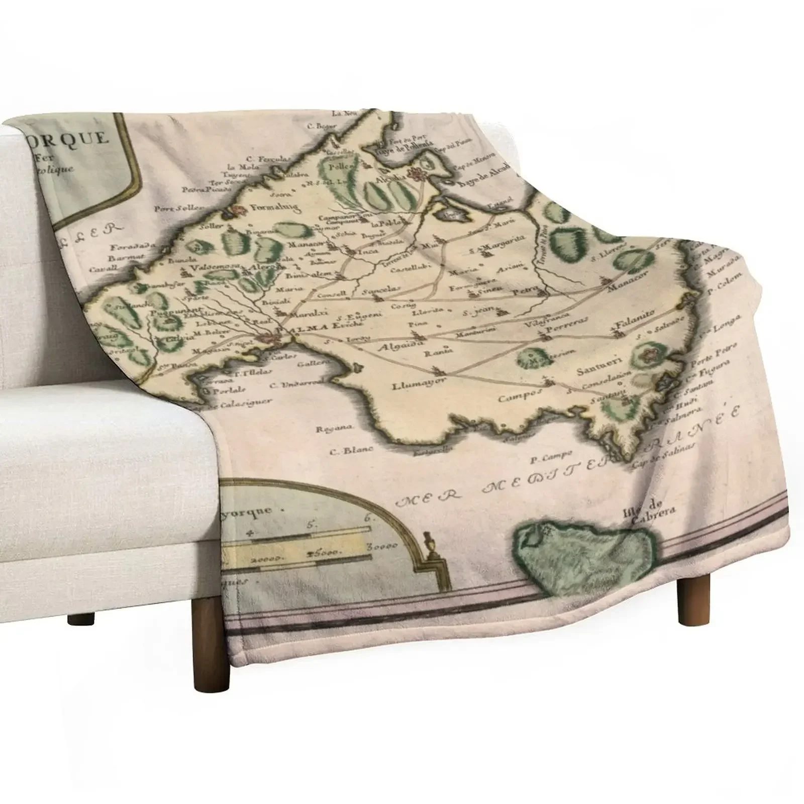 Vintage Mallorca Island Map (1715) Throw Blanket sofa bed Picnic Bed Fashionable Blankets