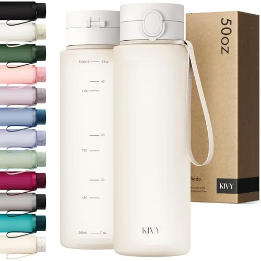 

Тонкая бутылка для воды 50 унций с герметичной откидной крышкой [легкая и ударопрочная] подходит для рюкзака и подстаканника для путешествий, спорта и школы.