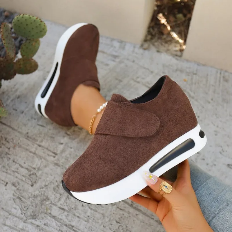 

Platform Sneakers Autumn and Winter New Round Toe Deep Mouth Lightweight Single Shoes