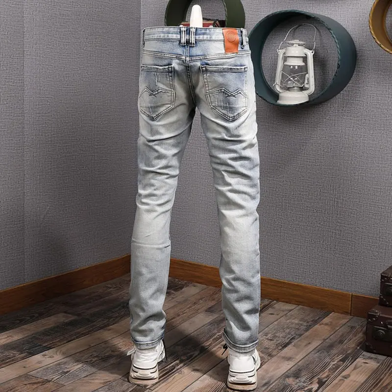 Jeans rasgado elástico azul claro masculino, calça de streetwear, jeans vintage, slim fit, designer, moda retrô