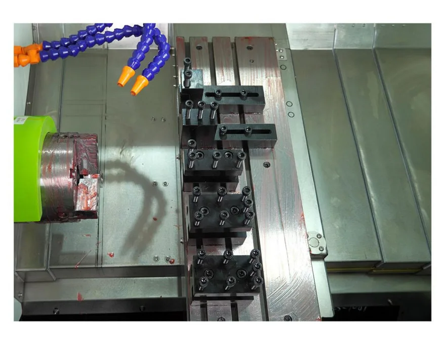 H32 محرك رئيسي ، سرير مائل ، مخرطة Hine ، أقصى طول CNC الشغل ، 3.7Kw