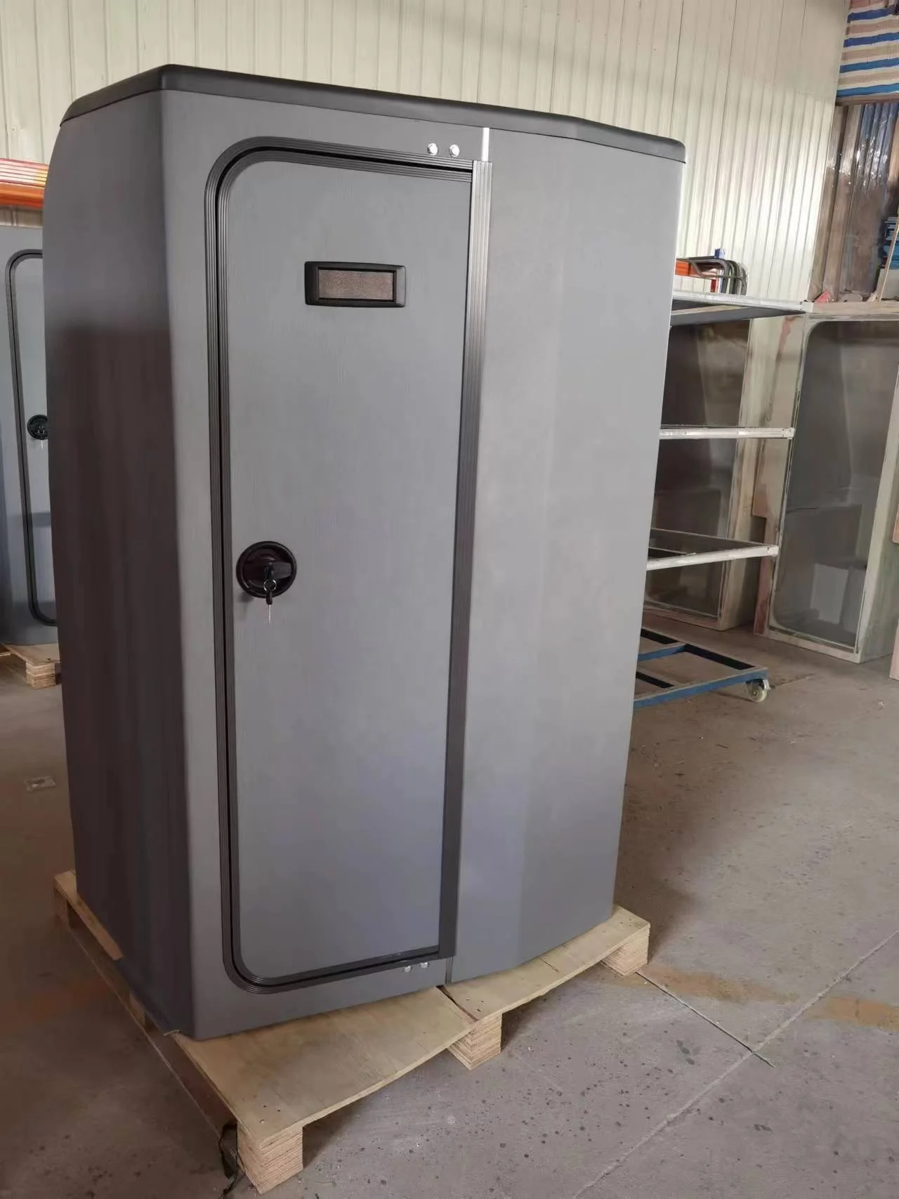 Coach Bus Toilette mit Waschraum