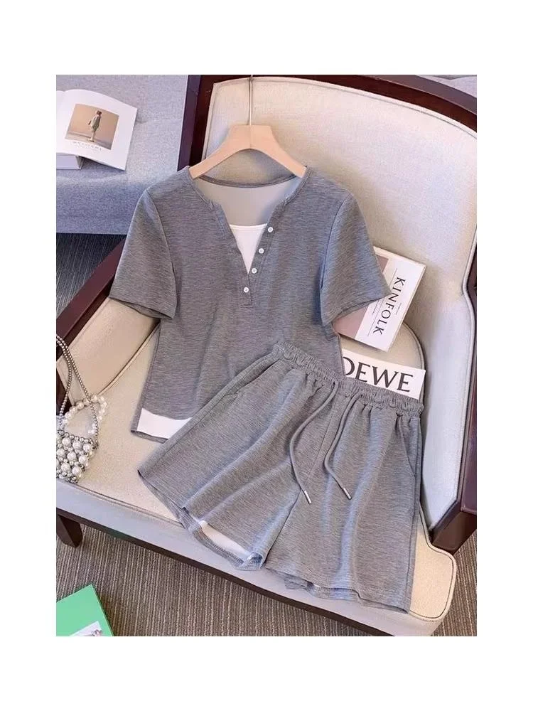 

Women's Summer Sportswear Set Loose Fit Short Sleeve Running Suit Two-Piece Casual Sportswear Breathable Polyester Fabric
