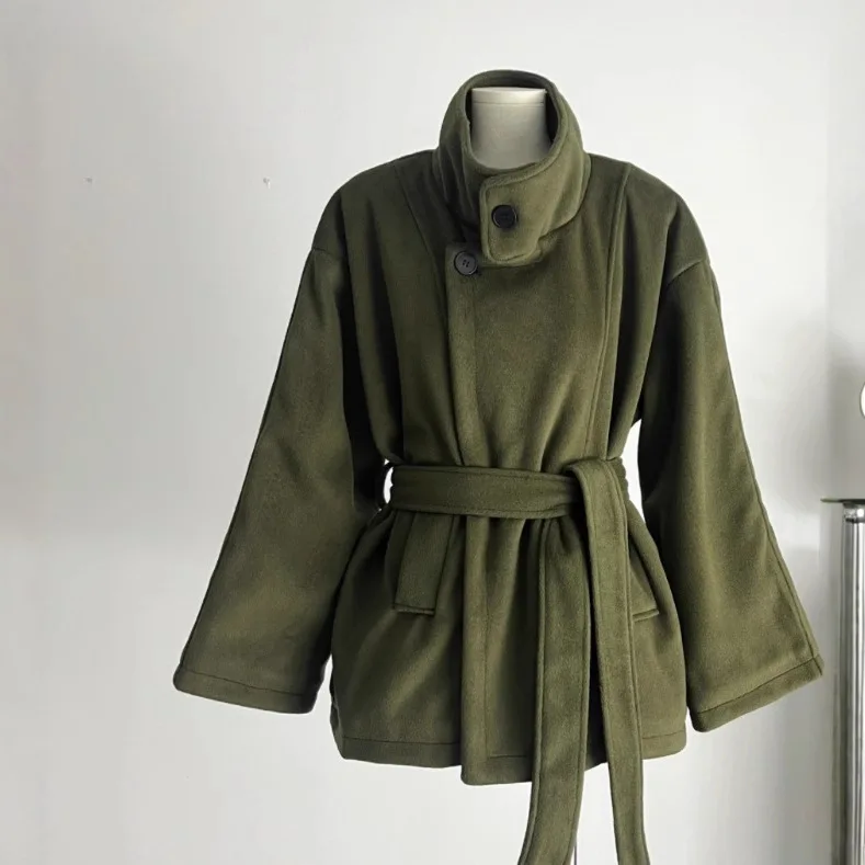 2025 Winter New Women's Fashion Temperament Wool Short Silhouette Woolen Coat Woolen Coat Women's Winter