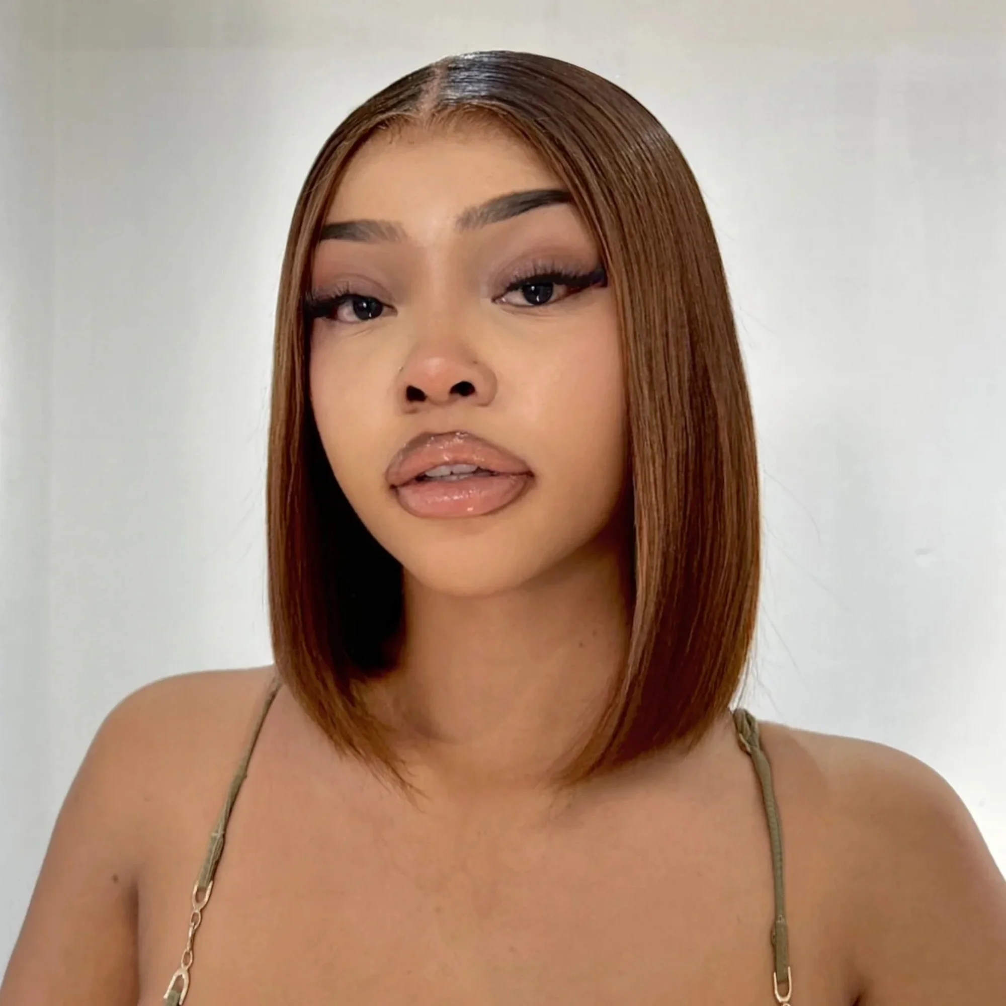 

Прямой # 4 коричневых парика Боб, человеческие волосы Remy, 13X4, прозрачные кружевные фронтальные парики, 100% необработанные волосы, тупая стрижка, шоколадно-коричневый парик