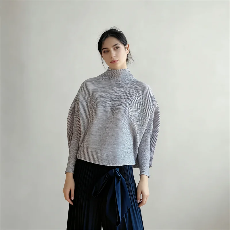 

Miyake Pleated Women's Casual Tops 2026 New Japanese Design Solid Color Half Turtleneck Long-sleeved Versatile Pullover