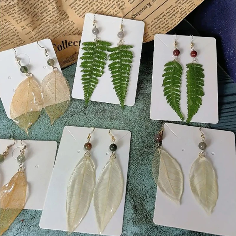 

Cute Green Leaves Earrings Natural Red Maple Leaf Earring Unique Plant Series Epoxy Resin Earring With Leaves Jewelry Wholesale