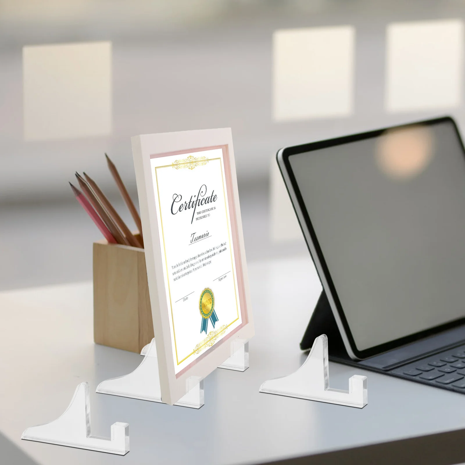 

2Pairs Photo Frame Storage Stand Acrylic Holder Display Support for Certificate Artwork Cellphone Desktop Display Stand Vintage