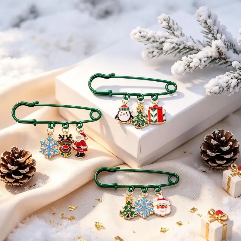 Winter Holiday Safety Pins Adorable Reindeer Candy Cane Tree Shapes Rust-resistant for Sweater Bag Xmas Party Favor Gift