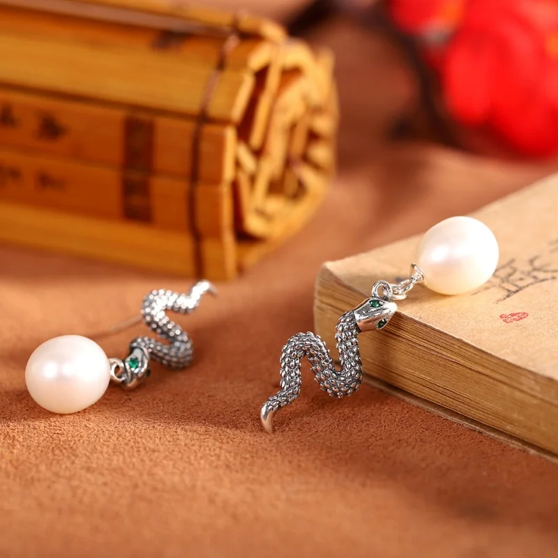 S925 Sterling Silver Studs Earrings for Women New Fashion Spirit Snake Inlaid Freshwater Pearl Ear-stups Jewelry Free Shipping