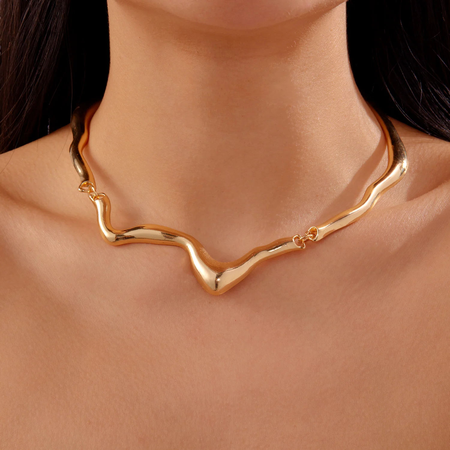 Punk Exaggerated Metal Irregular Choker Necklace Women's European and America Fashion Torques Collar Necklace Party Jewelry Gift