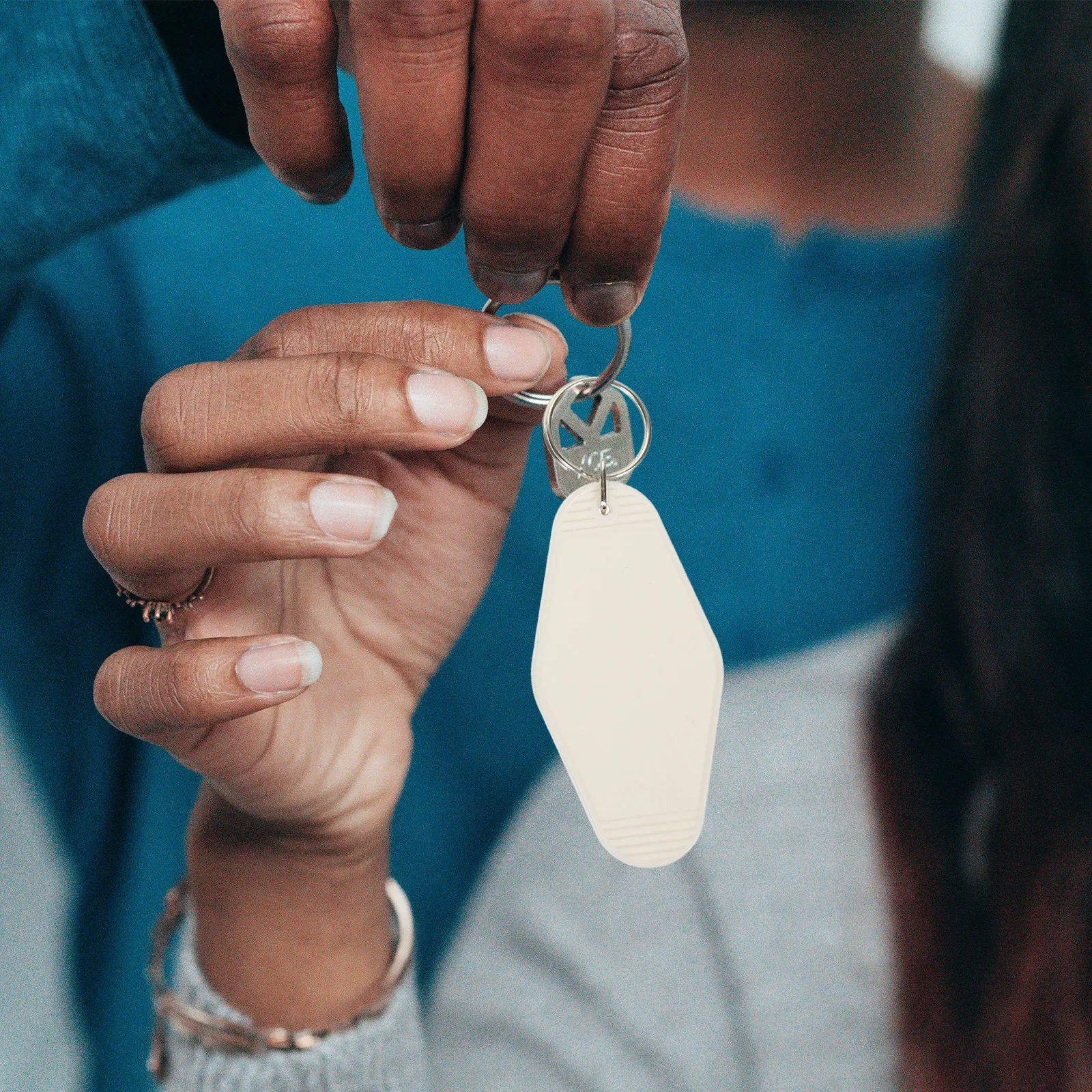 

10 шт. брелоков-бирок для багажа, заготовки для сублимации, этикетки для ключей от мотелов и отелей, аксессуары для путешествий, идентификационные бирки для чемоданов