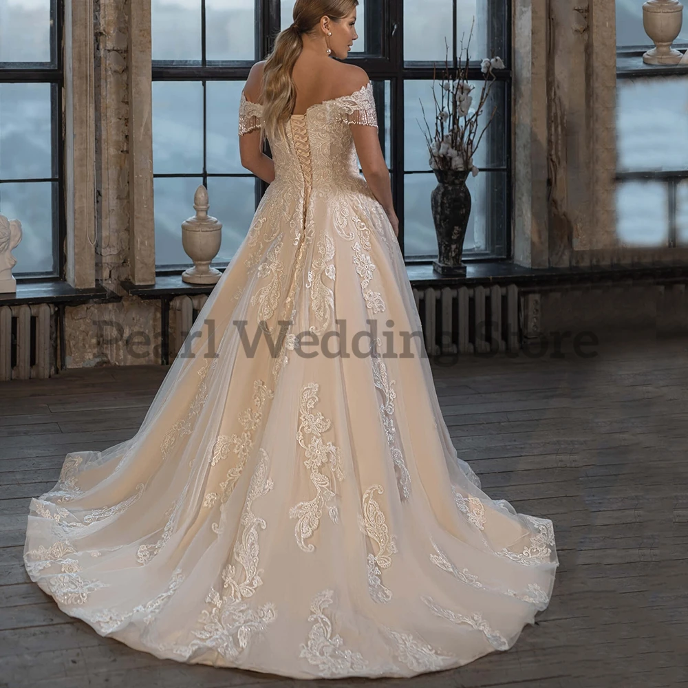 Elegant Plus Size Wedding Dress V-Neck Off the Shoulder Sleeves Beaded Tassel Delicate Appliques High Quality Customized Gown