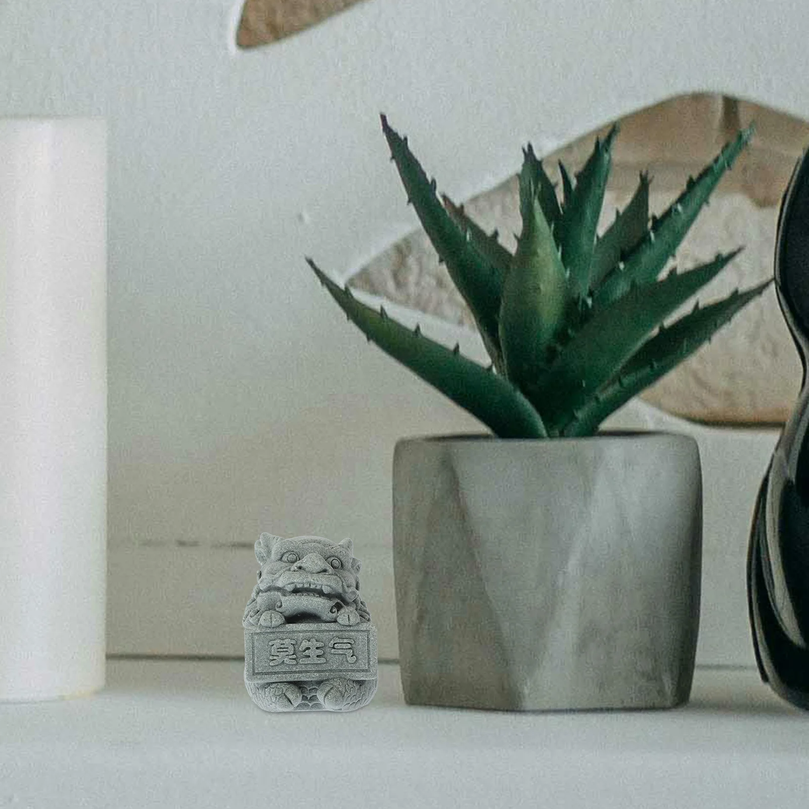 

Kylin Statue Chinese Ancient Animal Decoration Exquisite Texture Luck Decor for Home Festival Anniversary Birthday Thanksgiving