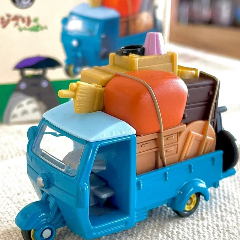 سلسلة Tomy Tomica Miyazaki بدون وجه من سلسلة الرسوم المتحركة Totoro Catbus Kaigen Railway Train