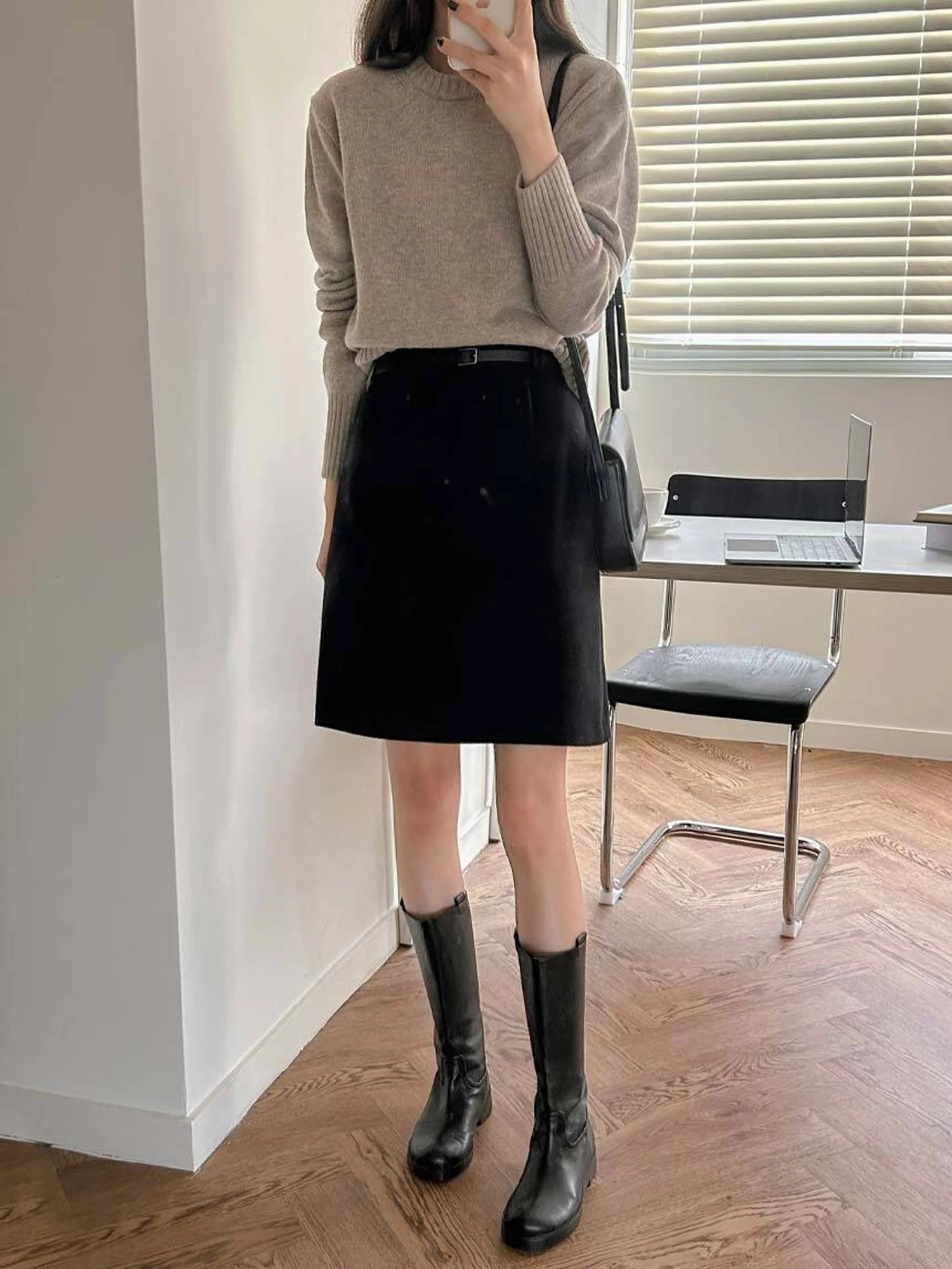 High Waist A-Line  Skirt Women's plus Size Casual Style Woolen Autumn Versatile Slimming Hip Covering Black