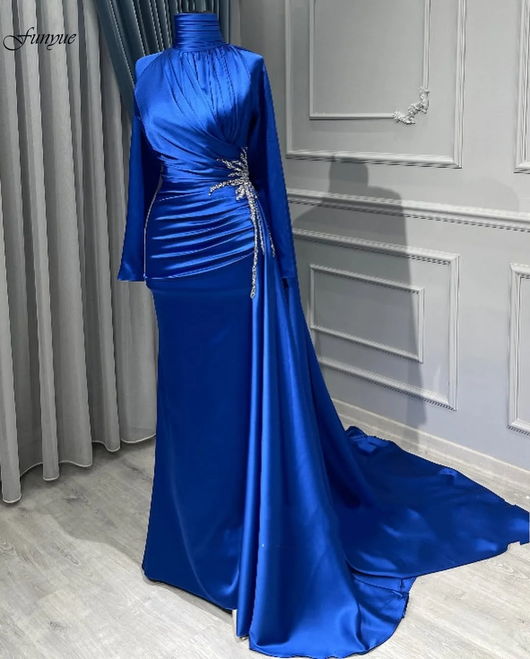 

Customized Elegant High Neck Prom Dress Long Sleeve Silk Satin Pleated Crystal Evening Dresses Women Elegant Formal Court Train