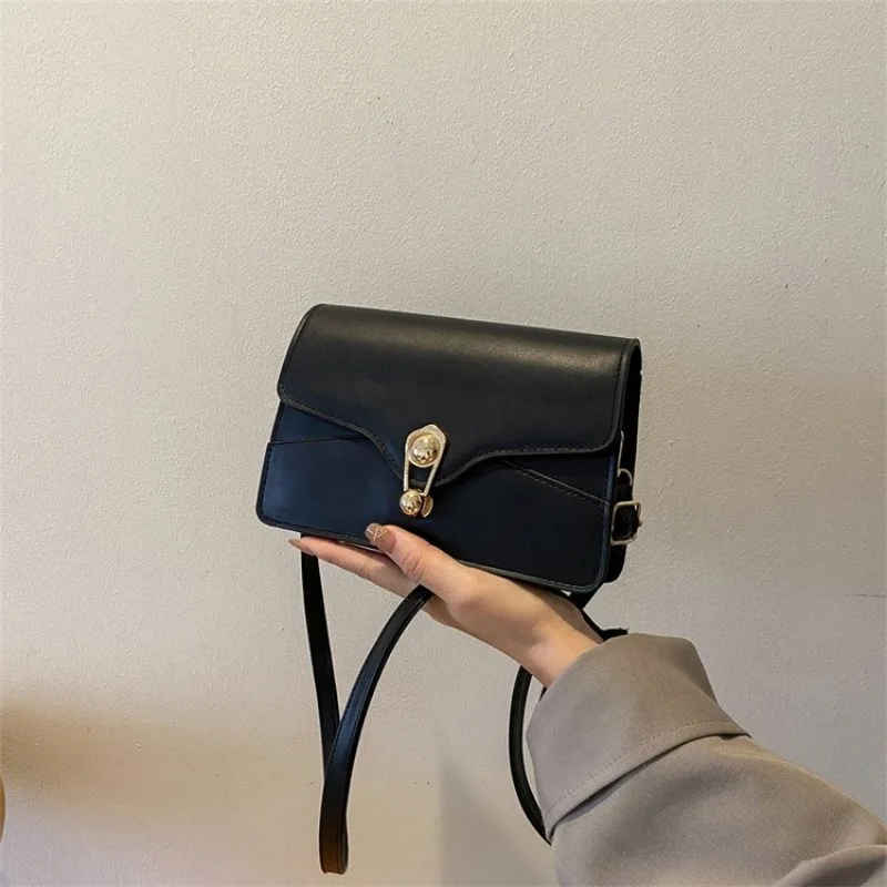 

Chic Practical Underarm Bag Office Commuting Daily Work Business Event Female Exquisite Sleek Versatile Sophisticated