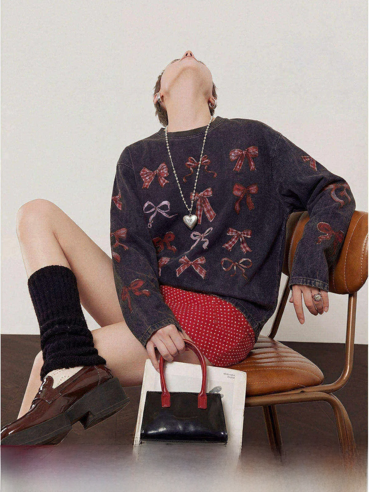 

Loose Long Sleeve Black T-Shirt Women's Spring New Style Casual Style Oil Painting Knot Casual Comfortable Breathable