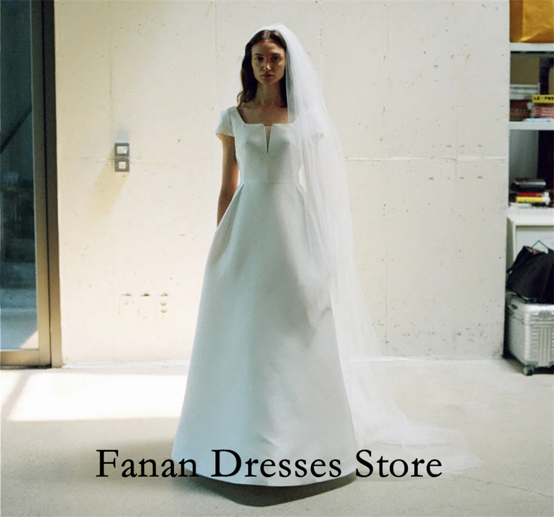 

FANAN Korea Square Neck A-Line Backless Short Sleeves Satin White Wedding Dresses 웨딩드레스 Ivory Customized Pretty Brid