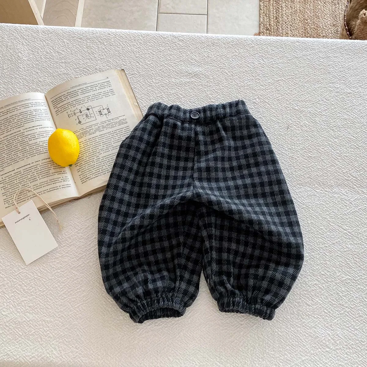 Korean version of spring and autumn boys casual plaid toe all-match trousers, male and female baby personality mori plaid loose