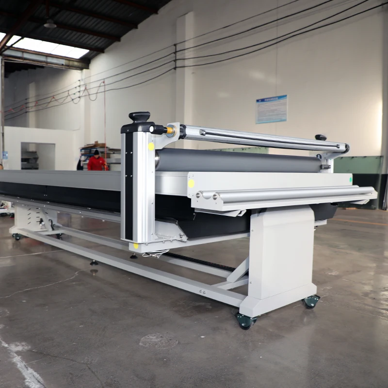 LF1732-B4 Flatbed Vinyl Roller Easy To Operate Pneumatic Pressure Laminator Table Laminating Machine 1600*3000mm