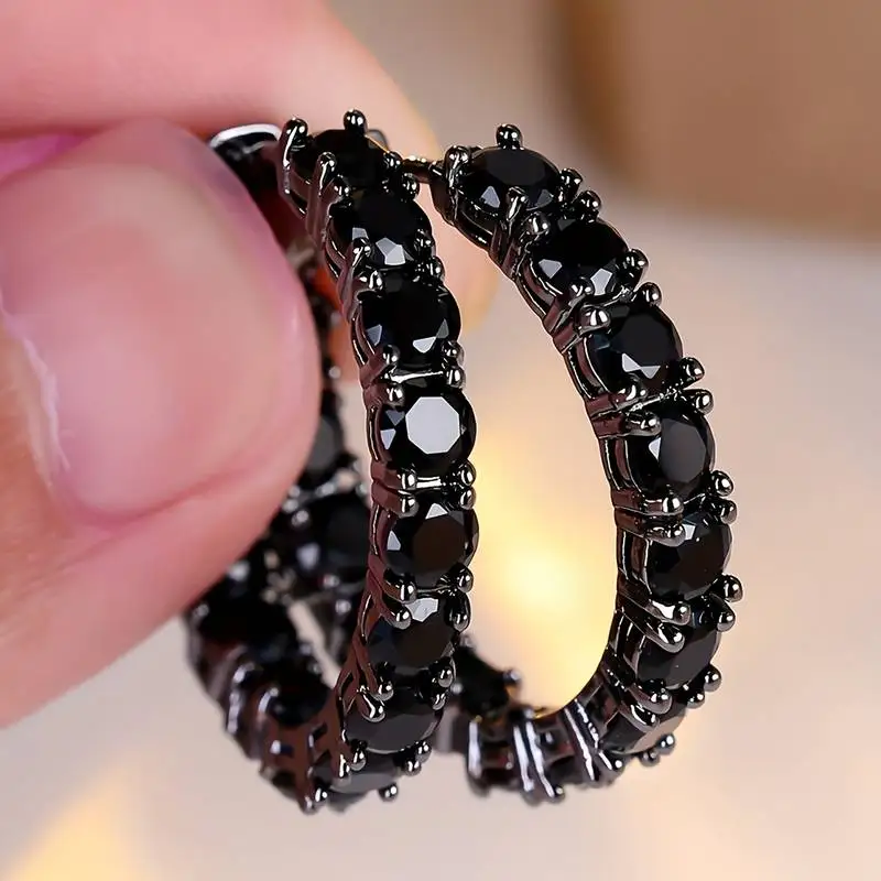 Hip-Hop Punk-Stil Schwarze Synthetische Zirkonia Geometrische Creolen für Unisex Mode Personalisierter Täglicher Party-Schmuck Accessoire
