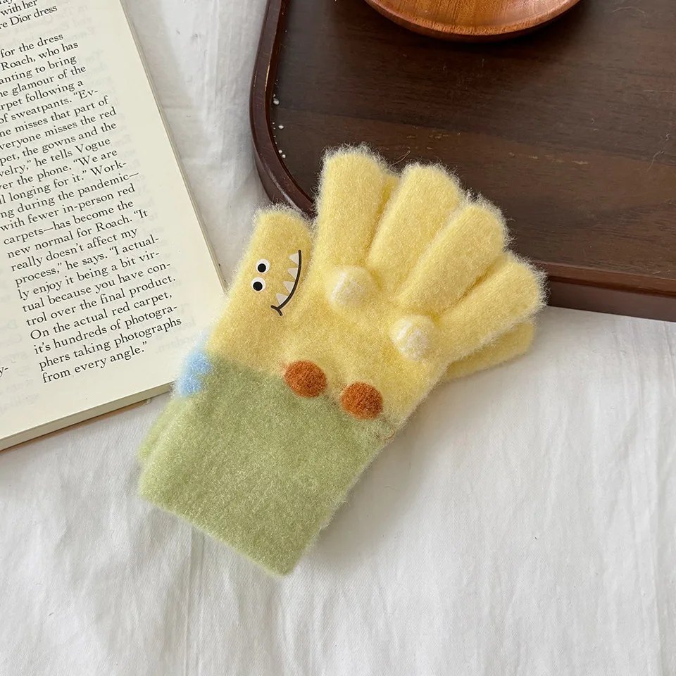 Inverno crianças luvas quentes bonito personagem dos desenhos animados algodão velo luvas antiderrapantes para crianças escola ao ar livre 3-6 anos de idade