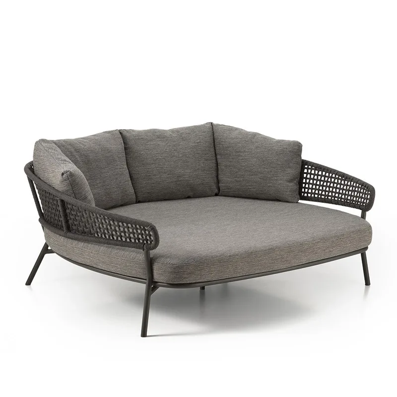 

Nordic Outdoor Lounging Rattan Chair Outdoor Courtyard Lounger Hotel Villa Swimming Pool Storage Rattan