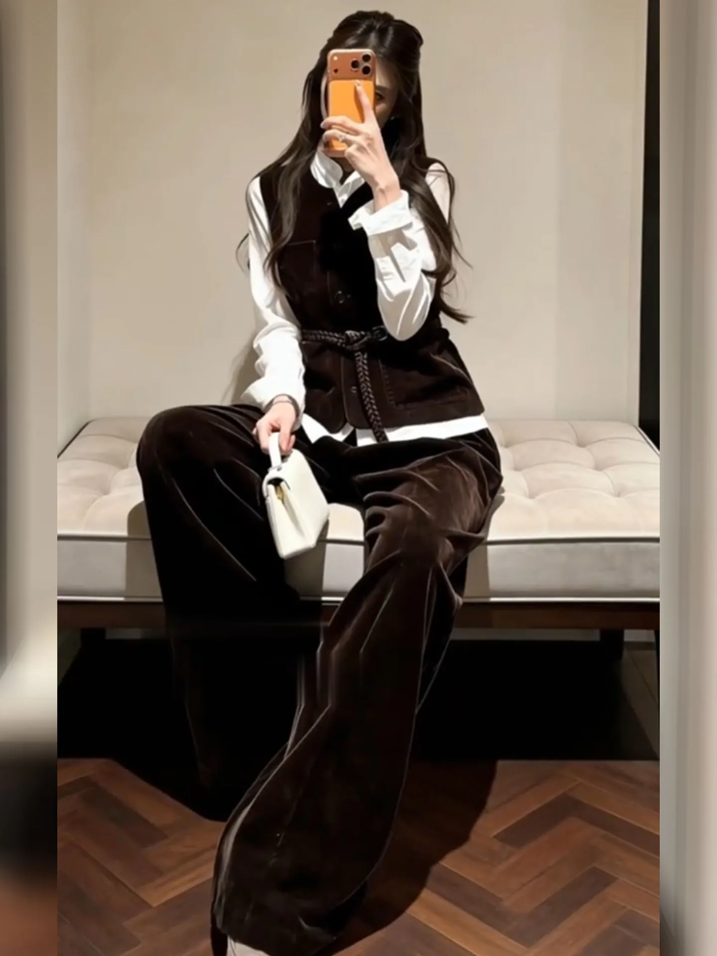 

Ретро-комплект: женский жилет и брюки с широкими штанинами, весна 2026, с высокой талией, модный повседневный свободный костюм из двух предметов