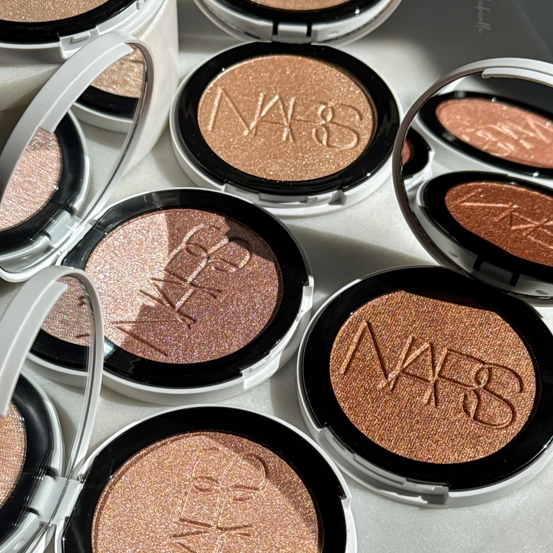 NARS Powder Highlighter Highly Pigmented Buildable Waterproof Long Wearing Luminous Shimmer Glow for Face Cheek Makeup Cosmetics