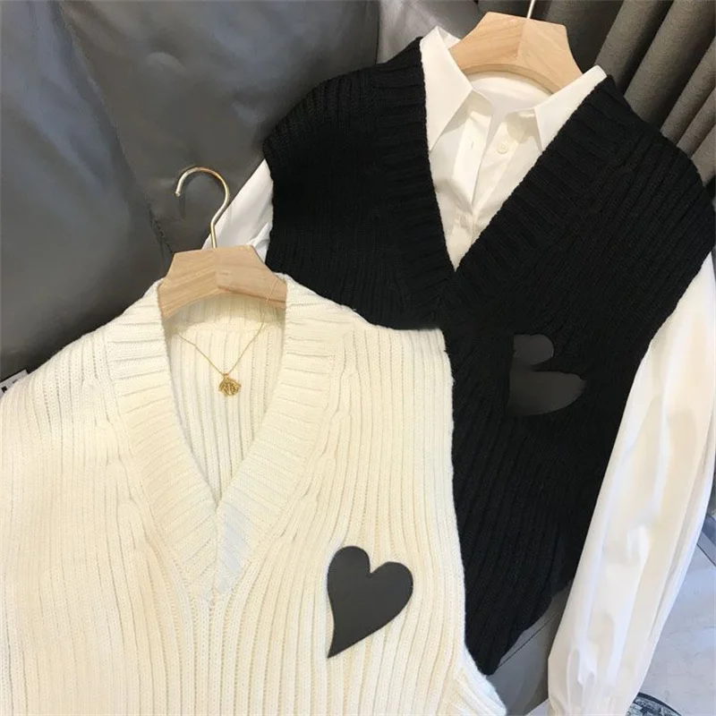 Autumn and Winter New Love Decoration Knitted Sweater Vest Casual Women\'s Top Student Clothing Coat