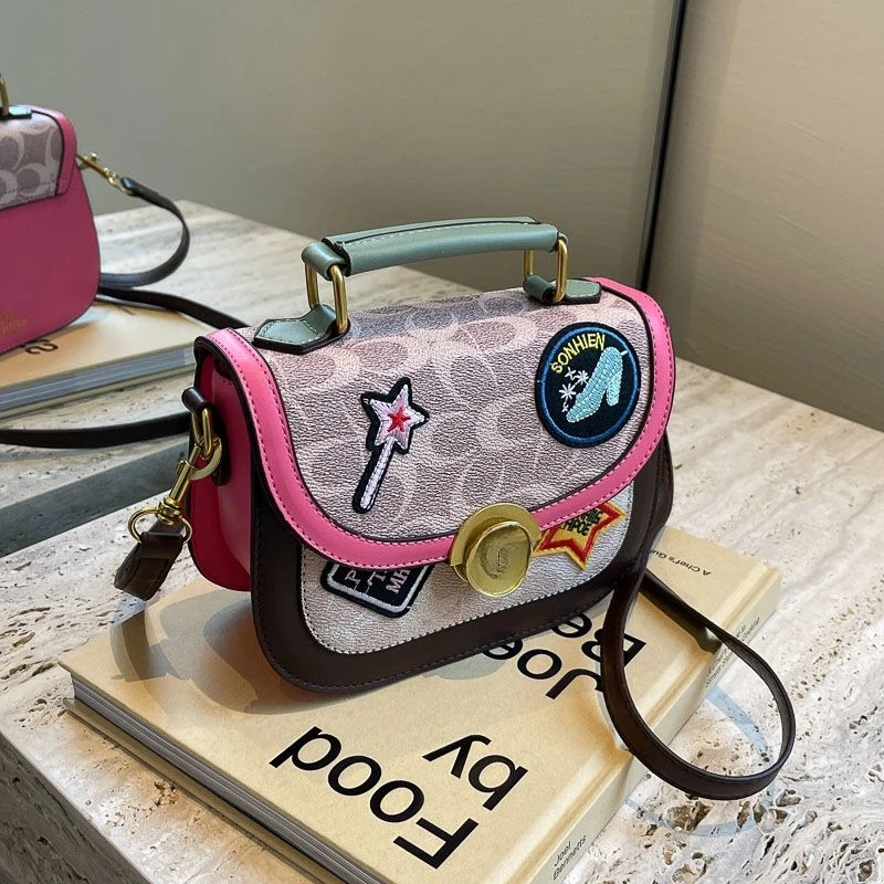 

Женская модная седельная сумка в стиле ретро, высококачественная универсальная сумка через плечо, портативная маленькая квадратная сумка, женская изысканная высококачественная сумка